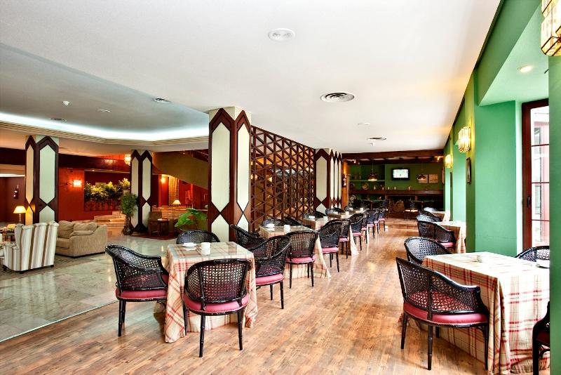 Hospedium Hotel Europa Centro Magaz De Pisuerga Luaran gambar