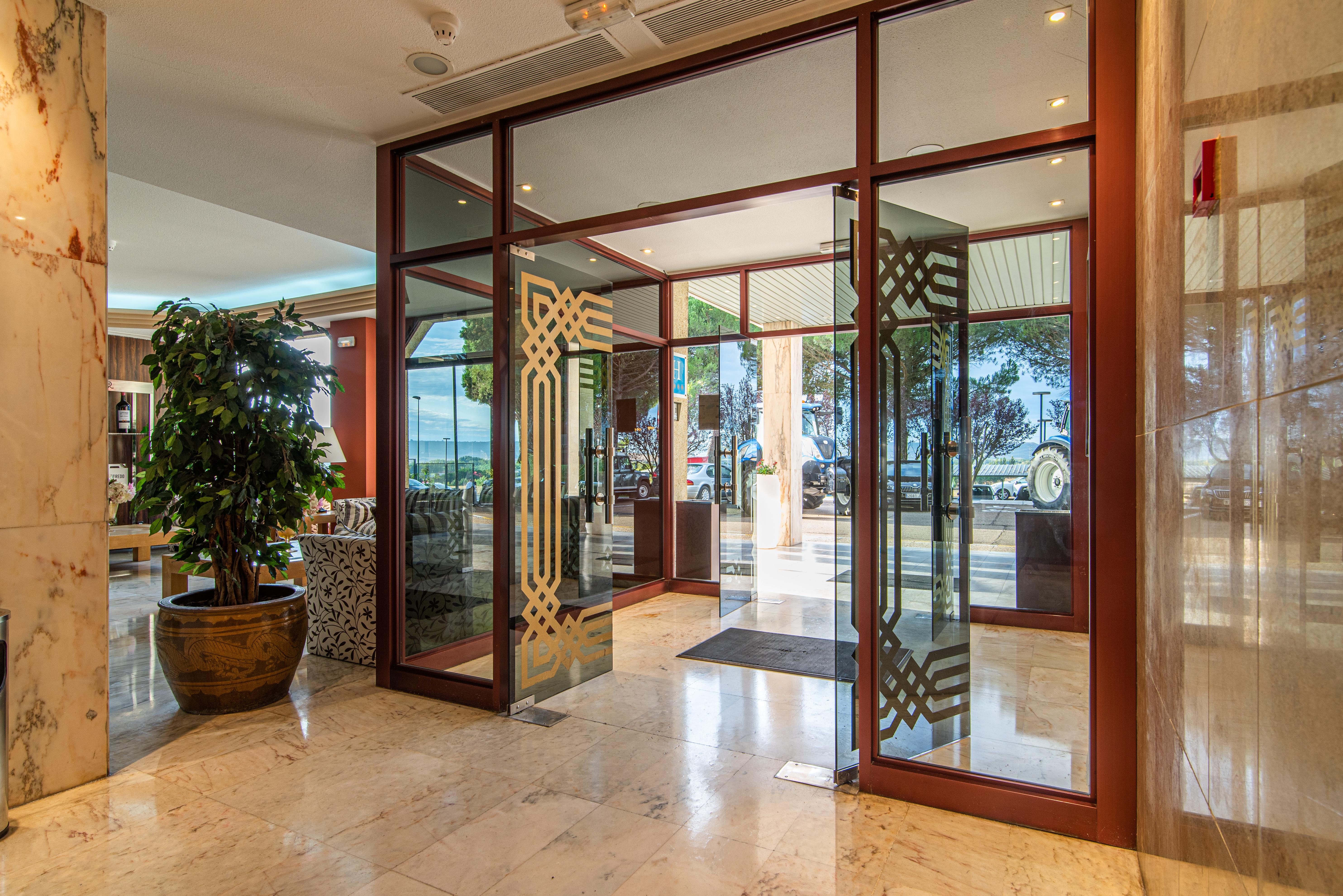 Hospedium Hotel Europa Centro Magaz De Pisuerga Luaran gambar