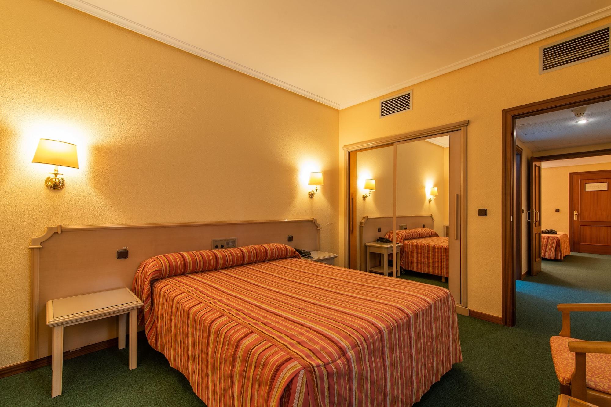 Hospedium Hotel Europa Centro Magaz De Pisuerga Luaran gambar