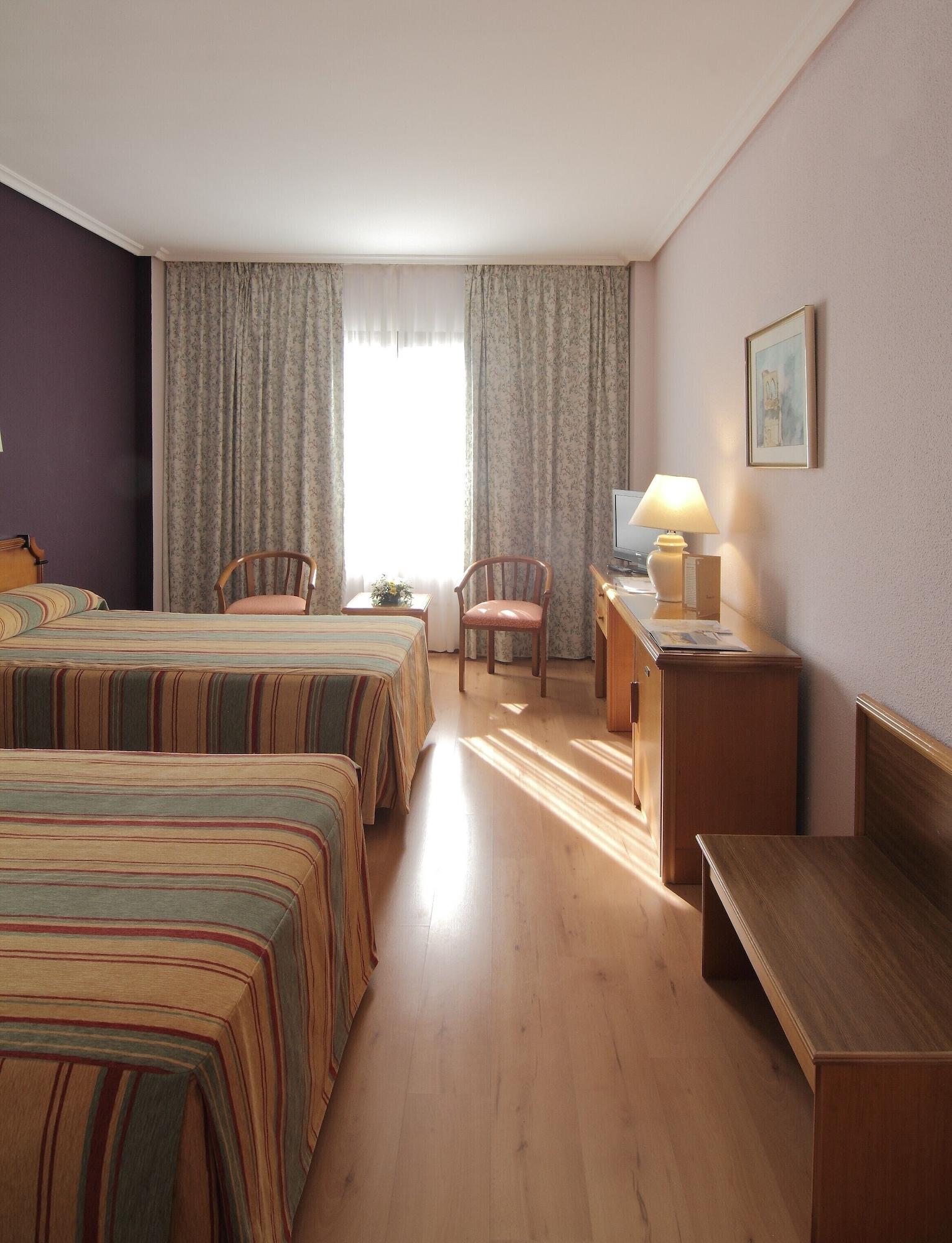 Hospedium Hotel Europa Centro Magaz De Pisuerga Luaran gambar