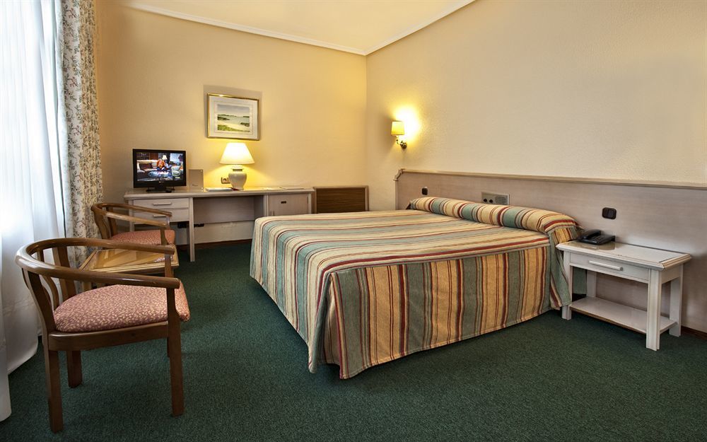 Hospedium Hotel Europa Centro Magaz De Pisuerga Bilik gambar